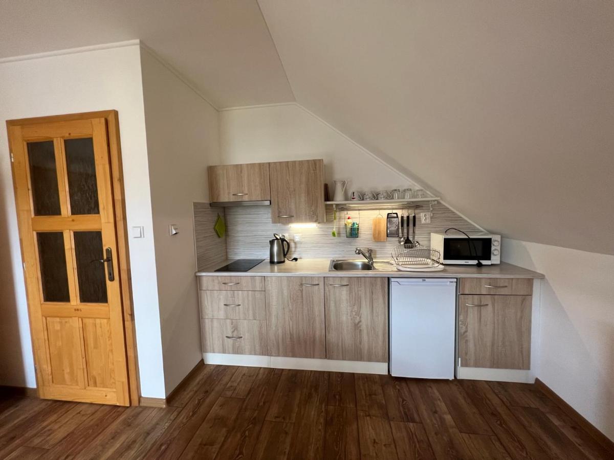 Apartment Brusinka Касперске Хори Екстериор снимка
