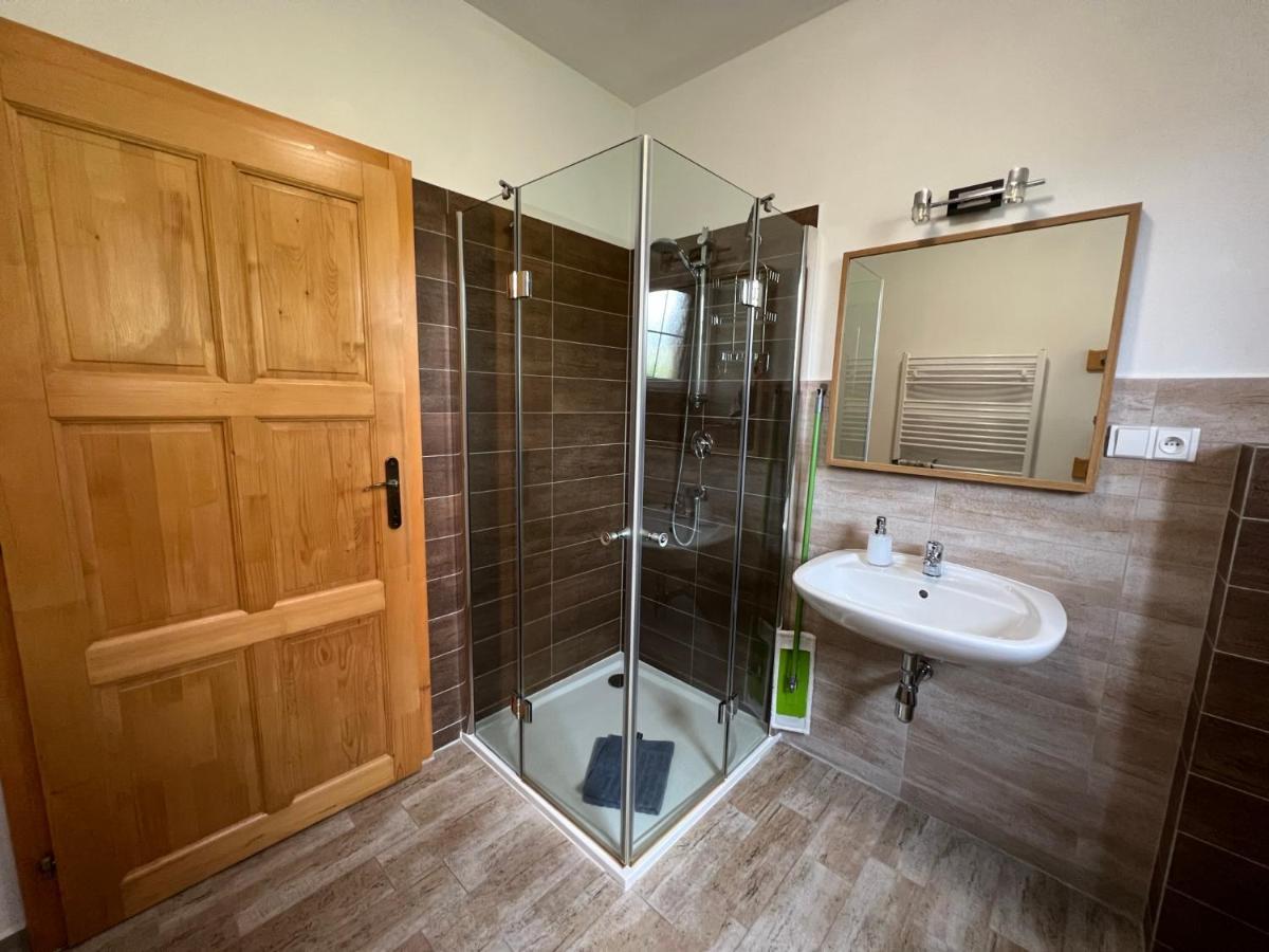 Apartment Brusinka Касперске Хори Екстериор снимка