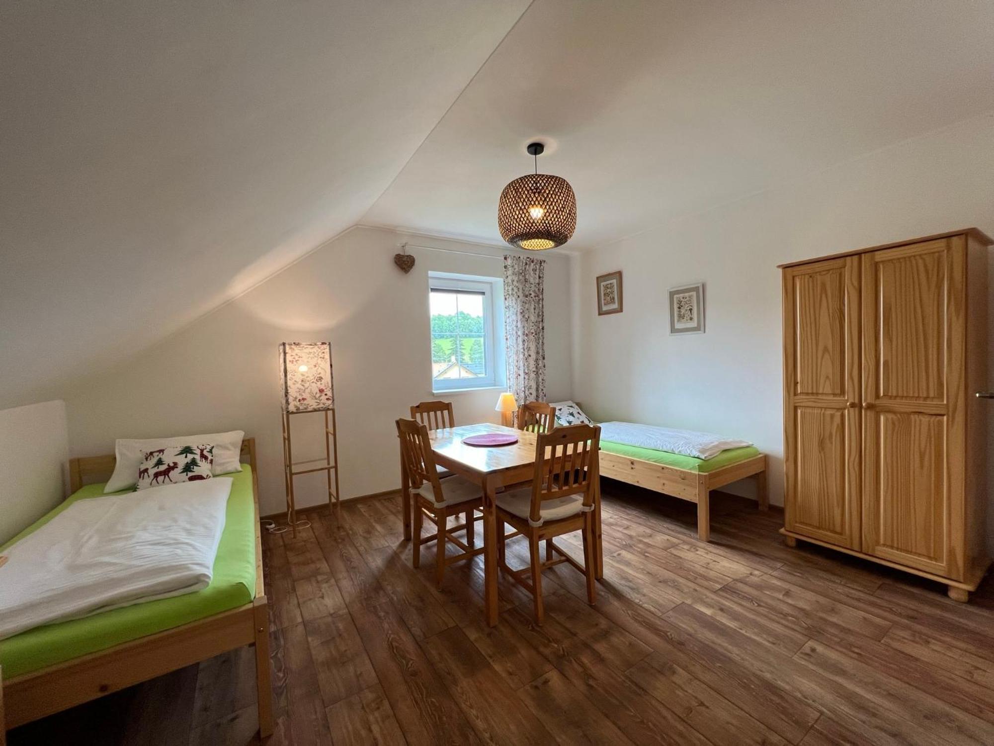 Apartment Brusinka Касперске Хори Екстериор снимка