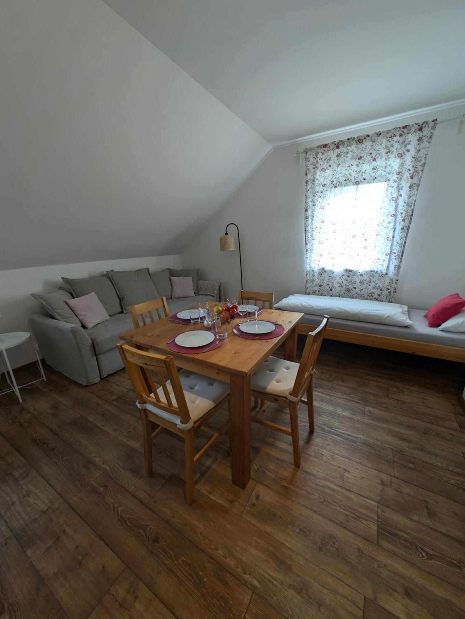 Apartment Brusinka Касперске Хори Екстериор снимка
