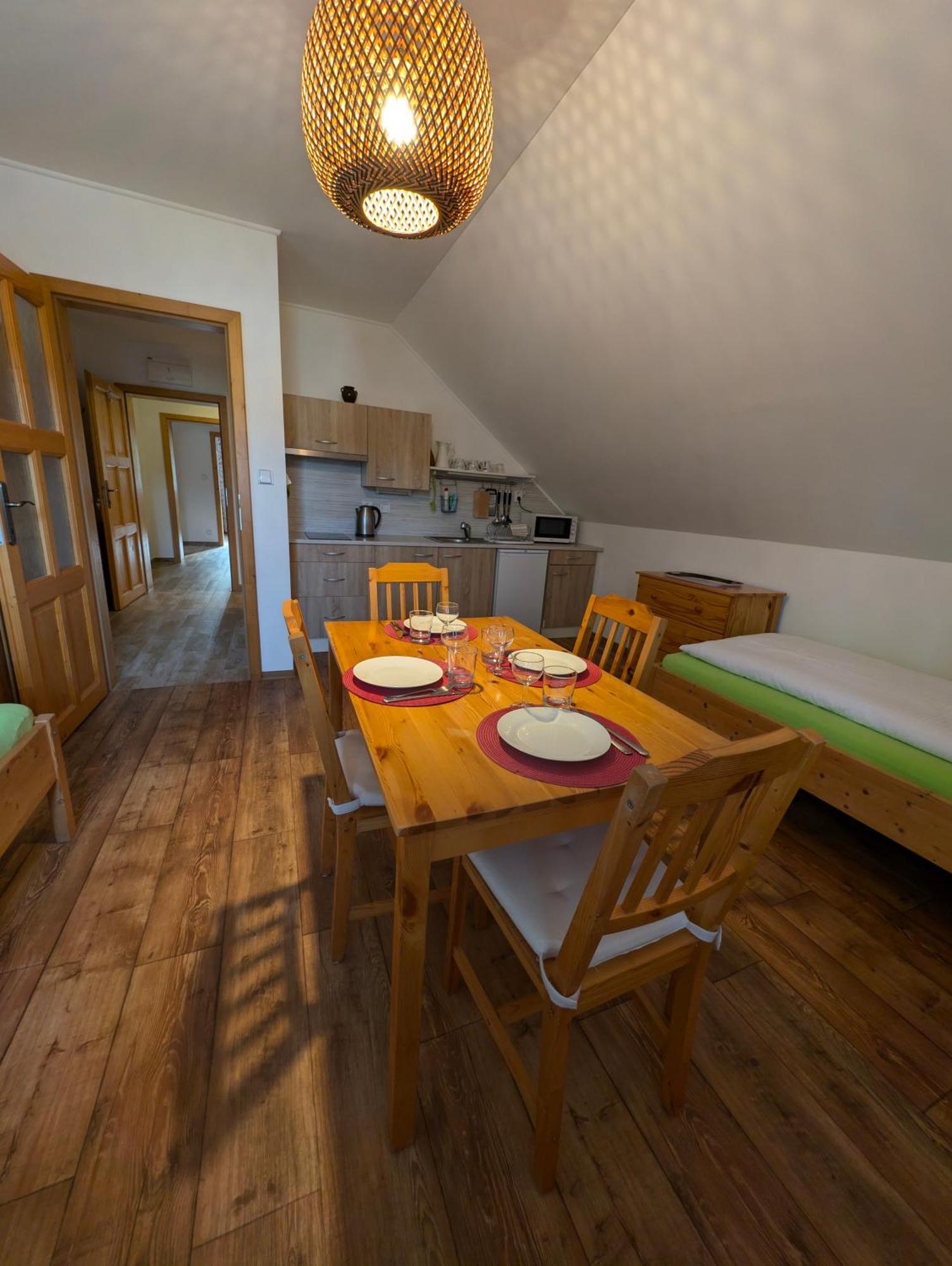 Apartment Brusinka Касперске Хори Екстериор снимка